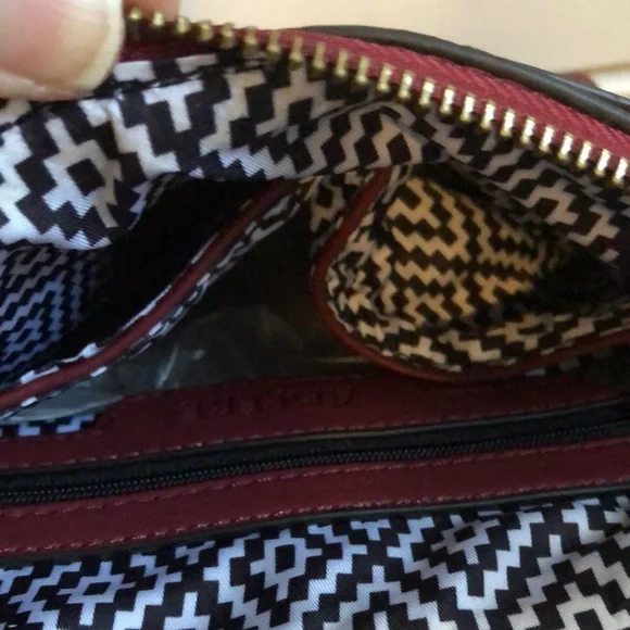 Sophisticated Brown and Red Crossbody Bag - Picture 9 of 14